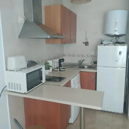 Rent4 Spiteri *