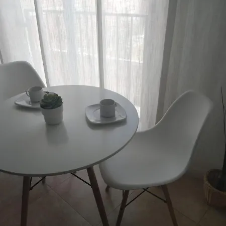Appartamento Rent4 Spiteri *
